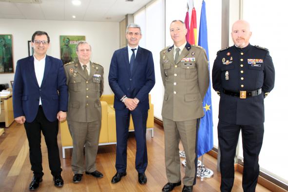 la-guardia-real-informa-al-gobierno-regional-de-los-actos-que-celebraran-en-la-provincia-de-toledo-que-acogera-su-ejercicio-anual-este-ano