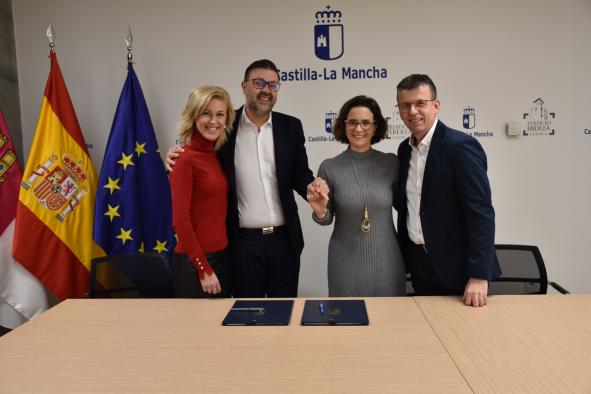 el-gobierno-regional-invertira-214.000-euros-en-la-nueva-escuela-infantil-de-san-lorenzo-de-la-parrilla