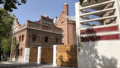 la-comunidad-declarara-bic-la-antigua-fabrica-de-cerveza-el-aguila-y-los-hornos-y-chimeneas-de-la-factoria-de-loza-fina-de-valdemorillo