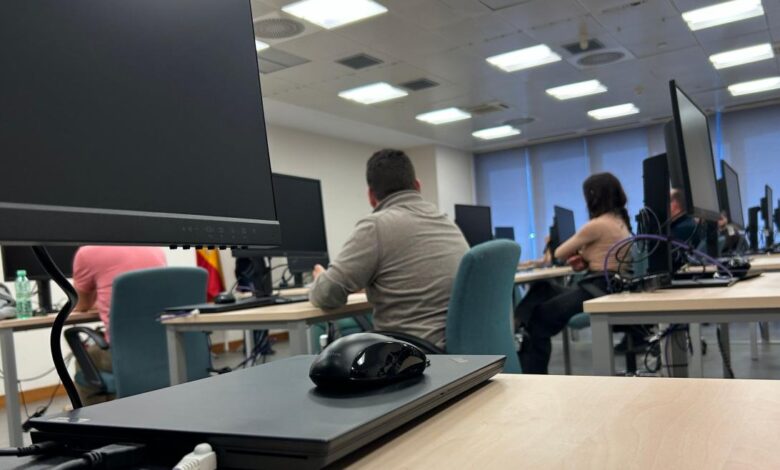 la-comunidad-de-madrid-convoca-el-10-de-mayo-un-nuevo-examen-para-135-conductores-de-vtc