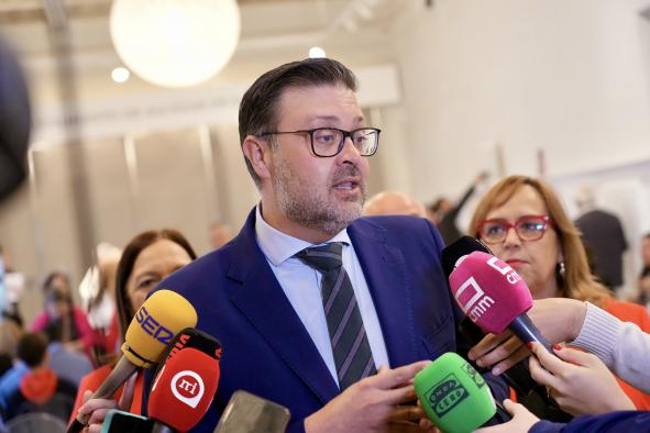 el-gobierno-regional-celebra-ser-la-cuarta-comunidad-autonoma-que-mas-invierte-por-alumno-y-alumna,-por-detras-de-navarra,-asturias-y-galicia