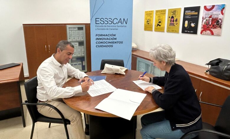 la-essscan-y-el-ceescan-firman-un-acuerdo-para-fortalecer-la-formacion-socioeducativa-en-canarias
