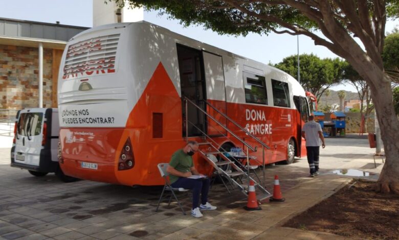 el-scs instala-una-unidad-movil-para-donar-sangre-en-el-barrio lagunero-de-finca-espana