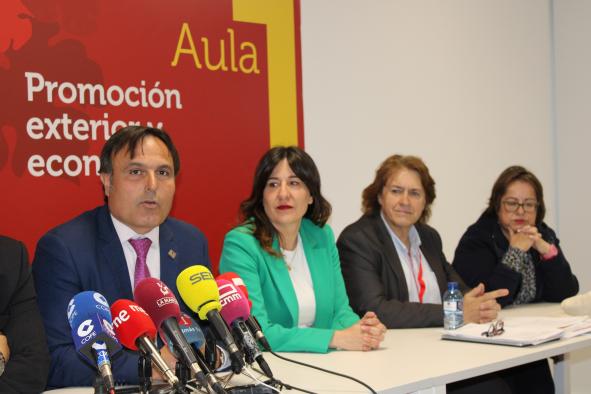 blanca-fernandez-destaca-el-gran-potencial-del-sector-vitivinicola-de-ciudad-real-tras-registrar-unas-exportaciones-record-de-447-millones-de-euros
