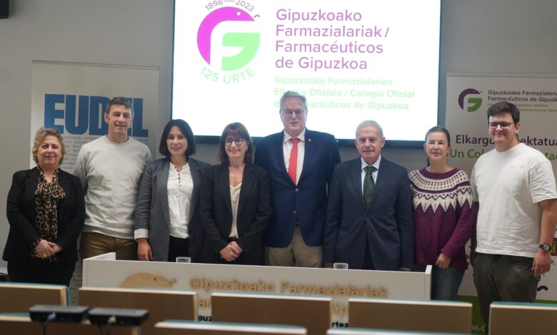 el-departamento-de-salud-apuesta,-junto-con-las-farmacias-y-ayuntamientos,-por-implantar-servicios-que-ayuden-a-mejorar-la-salud-de-las-personas
