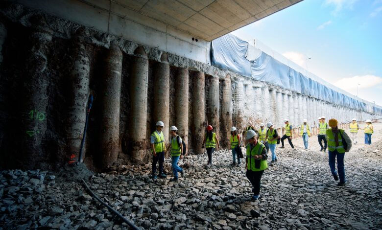 futuros-ingenieros-de-las-universidades-publicas-de-canarias-visitan-las-obras-en-arucas-y-el-puerto-de-granadilla