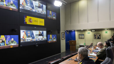 en-el-dia-de-europa,-robles-felicita-a-los-militares-espanoles-desplegados-en-el-continente-por-su-compromiso-con-la-paz
