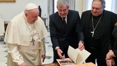 el-presidente-clavijo-invita-al-papa-leon-xiv-a-conocer-el-drama-migratorio-en-canarias