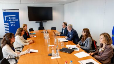 clavijo-traslada-a-ribera-las-demandas-canarias-en-materia-de-transporte,-energia,-agricultura-y-vivienda