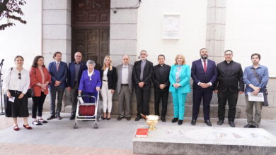 sanz-inaugura-una-placa-en-homenaje-a-la-beata-maria-ana-de-jesus,-copatrona-de-la-capital:-“representa-de-maravilla-todo-lo-que-es-madrid”