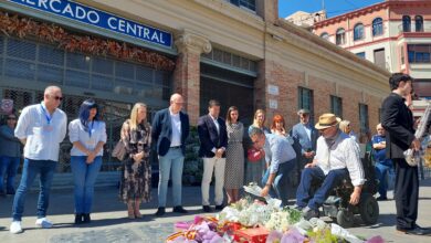 alicante-rinde-tributo-a-las-victimas-del-bombardeo-del-mercado-central