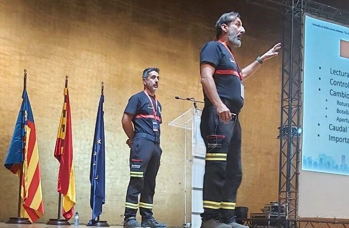 alicante,-referente-en-espana-para-la-intervencion-en-incendios-en-entornos-urbanos