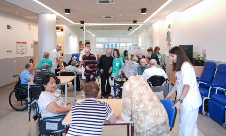 la-comunidad-de-madrid-destina-9,7-millones-para-la-atencion-de-550-personas-mayores-dependientes-en-dos-residencias-con-centro-de-dia