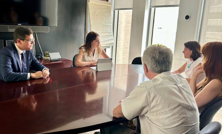 el-consejero-se-reune-con-enac-para-conocer-sus-procesos-de-acreditacion-para-evaluar-a-las-entidades-urbanisticas 