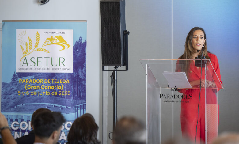 jessica-de-leon-anuncia-la-elaboracion-de-un-estudio-sobre-el-impacto-del-turismo-rural-en-canarias