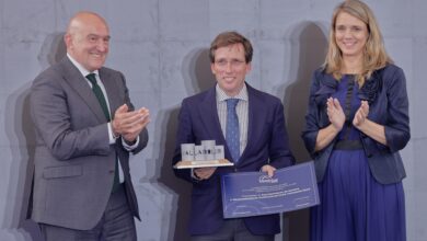 el-ayuntamiento-de-madrid-recibe-el-reconocimiento-institucional-ceoe-valladolid