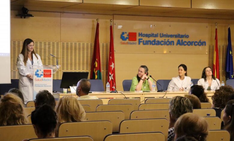 el-hospital-publico-fundacion-alcorcon-reune-en-una-jornada-a-pacientes-con-incontinencia-y-profesionales-sanitarios