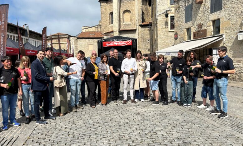 amaia-barredo-anima-a-la-hosteleria-alavesa-a-que-incluya-en-su-oferta-gastronomica-“la-amplia-oferta-de-sidras-de-la-denominacion-euskal-sagardoa”