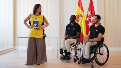 diaz-ayuso,-con-el-club-deportivo-ilunion,-campeones-de-la-copa-del-rey-2025-de-baloncesto-en-silla-de-ruedas