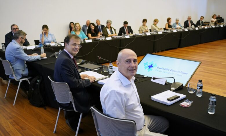 el-pacto-de-salud-culmina-su-tercera-fase-con-apoyo-contundente-a-las-24-lineas-estrategicas-que-ahora-desarrollara-para-mejorar-la-sanidad-vasca,-fortalecer-el-servicio-publico-vasco-de-salud,-crecer-en-bienestar-y-preparar-el-futuro