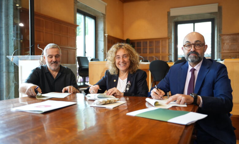 el-gobierno-vasco,-adif-y-el-ayuntamiento-de-astigarraga-firman-los-acuerdos-para-construir-la-nueva-estacion-de-tren-en-el-municipio-guipuzcoano