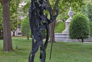 el-gran-profeta-de-pablo-gargallo-regresa-al-jardin-del-edificio-sabatini
