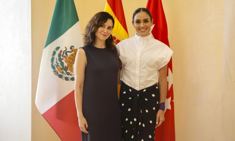 diaz-ayuso-se-ha-reunido-con-la-alcaldesa-de-la-demarcacion-de-cuauhtemoc,-en-la-ciudad-de-mexico,-alessandra-rojo