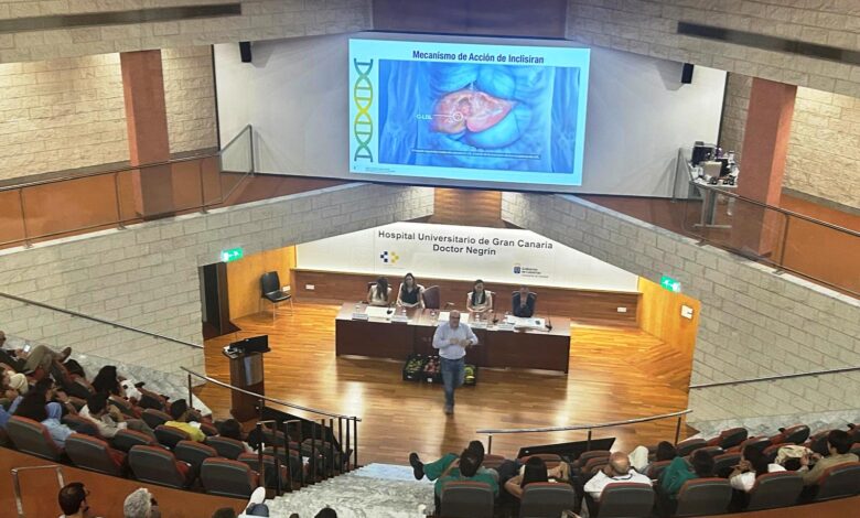 profesionales-del-doctor-negrin-analizan-en-una-jornada-las-estrategias-claves-de-la-prevencion-vascular-secundaria
