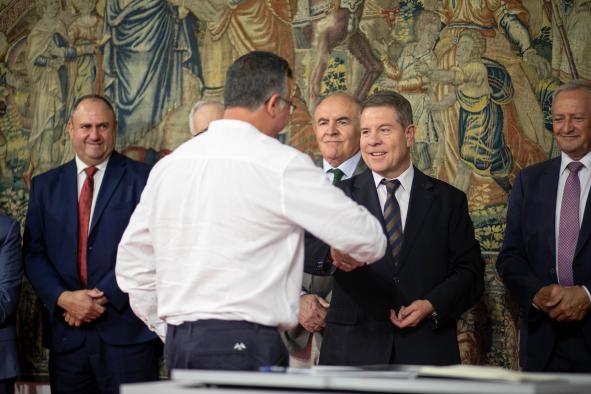 el-gobierno-de-castilla-la-mancha-recupera-la-interprofesional-de-la-denominacion-de-origen-valdepenas