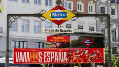 la-comunidad-de-madrid-presenta-en-la-estacion-de-metro-de-plaza-de-espana-una-campana-de-apoyo-a-la-seleccion-femenina-de-futbol