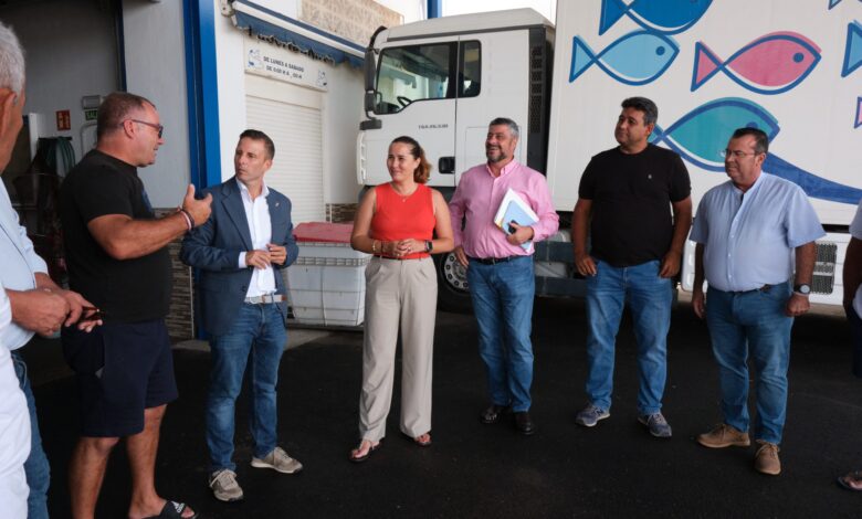 gobierno-y-cabildo-de-fuerteventura-se-reunen-con-las-cofradias-para-abordar-la-mejora-de-sus-instalaciones