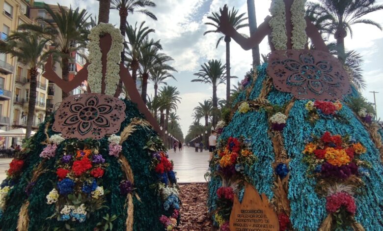 las-belleas-del-foc-florales-vuelven-a-la-avenida-de-la-estacion-y-explanada-en-hogueras