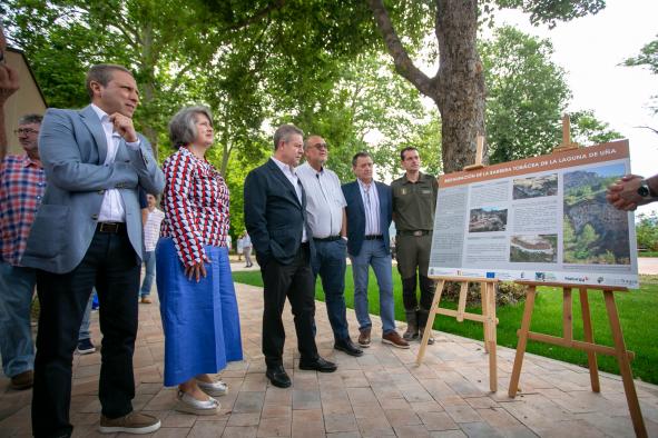 el-gobierno-regional-continua-impulsando-la-conservacion-de-los-humedales-de-castilla-la-mancha-y-restaura-la-cascada-de-la-laguna-de-una