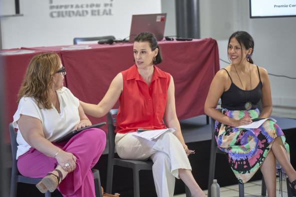 el-gobierno-regional-hace-un-llamamiento-a-empresas-y-poderes-publicos-para-impulsar-iniciativas-que-fomenten-proyectos-de-teatro-clasico