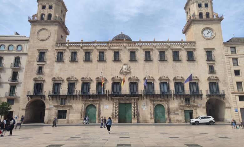 el-ayuntamiento-alerta-de-un-intento-de-estafa-a-traves-de-qr-en-multas-falsas-a-coches