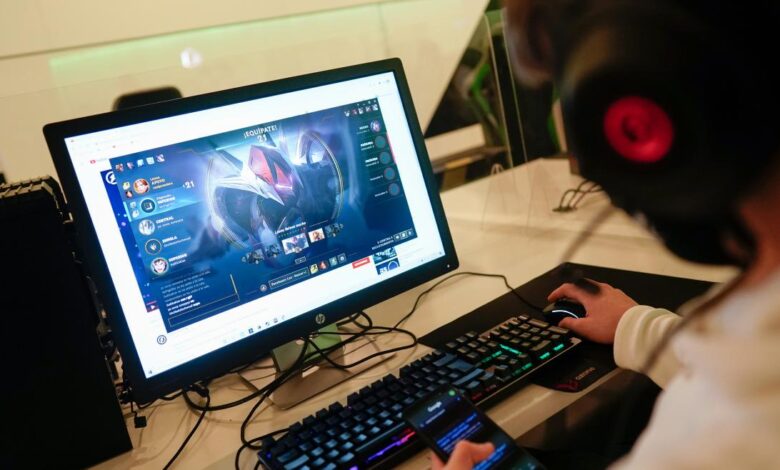 la-comunidad-de-madrid,-capital-del-videojuego-competitivo-con-la-celebracion-de-la-final-four-de-la-superliga-domino´s-de-league-of-legends