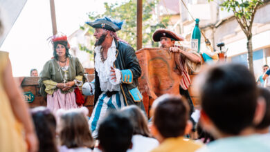 21-distritos-se-despide-hasta-septiembre-con-conciertos-al-aire-libre,-teatro-de-calle-y-un-espectaculo-de-clown-y-humor