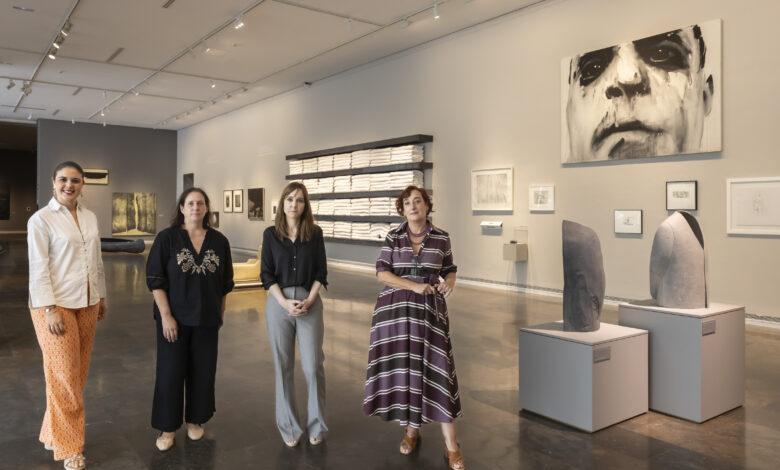 la-exposicion-del-maca-de-kara-walker-va-al-ivam-de-valencia-con-otra-muestra-colectiva