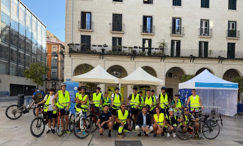 alicante-celebra-una-jornada-para-aprender-a-circular-en-bici-en-la-semana-de-la-movilidad