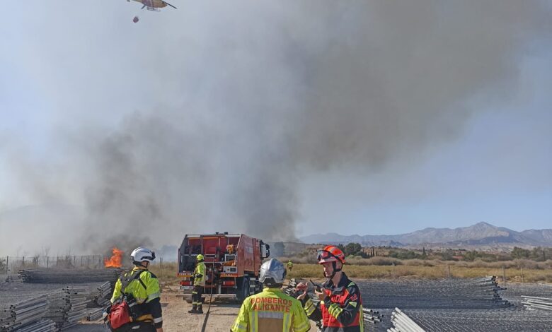 el-speis-de-alicante-interviene-en-la-extincion-de-un-incendio-forestal-en-fontcalent