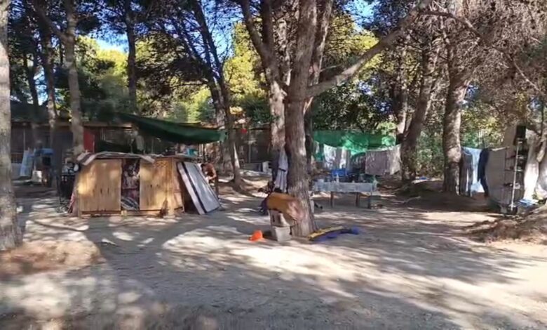 la-policia-local-retira-las-acampadas-ilegales-en-juan-pablo-ii,-la-torreta-y-rabasa