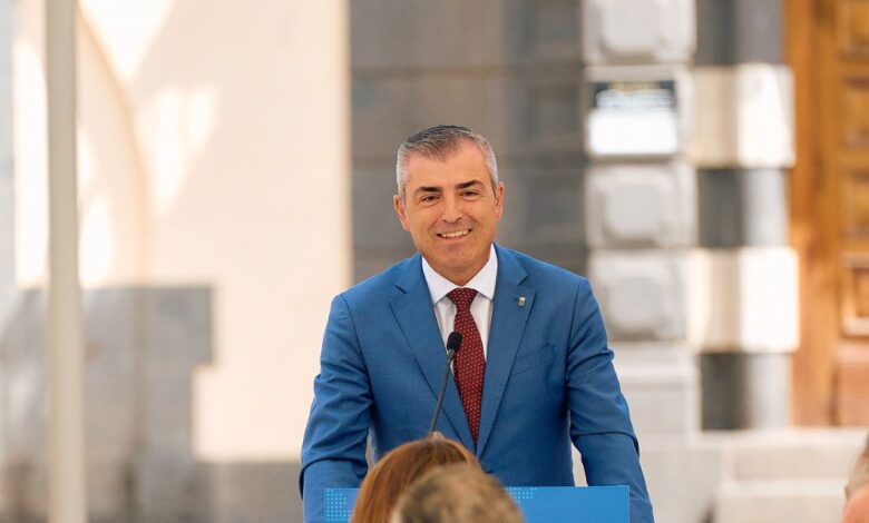 manuel-dominguez:-“el-futuro-de-canarias-depende-de-la-proteccion-y-el-fomento-de-nuestro-ref”