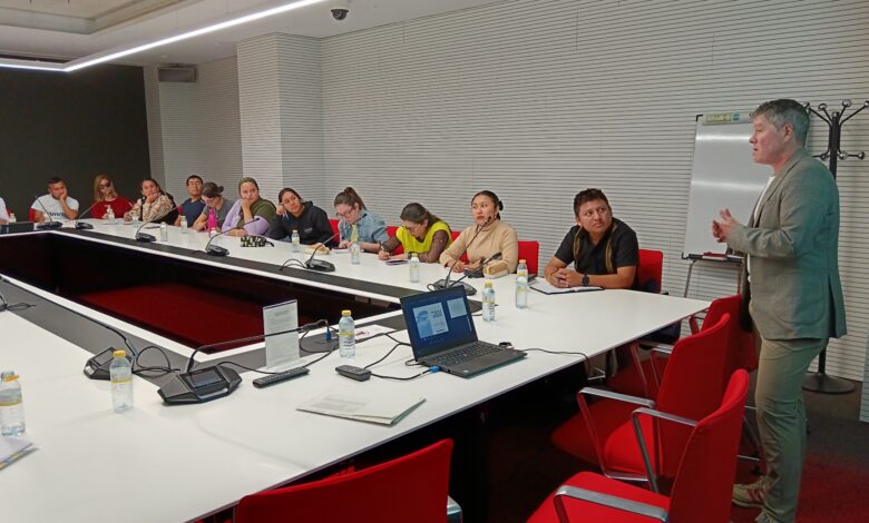aitor-aldasoro-recibe-a-activistas-internacionales-de-lenguas-minorizadas