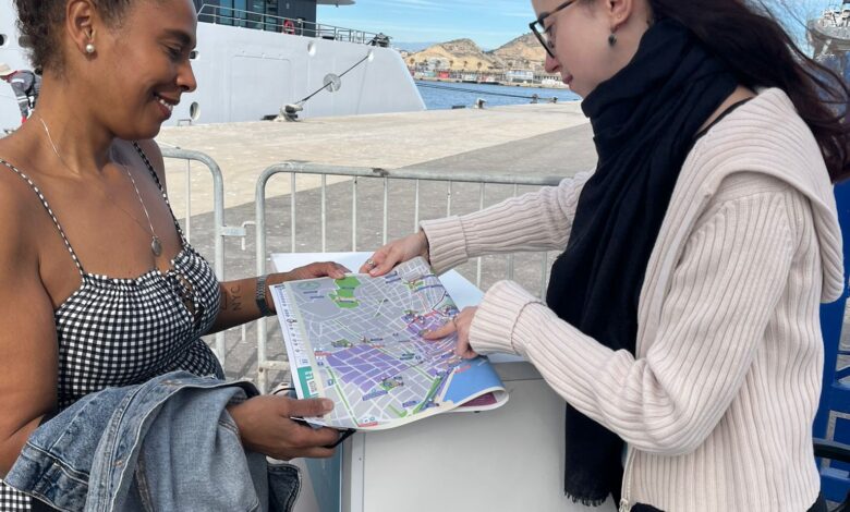 alicante-renueva-los-planos-que-entrega-a-los-cruceristas-para-mejorar-su-experiencia