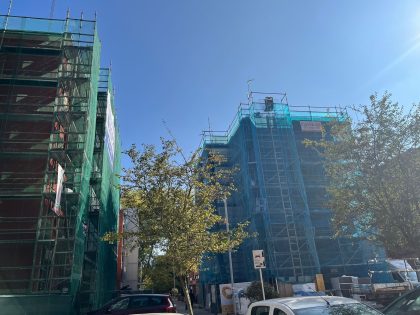 etxebizitzak-eta-bizitegi-eraikinak-birgaitzeko-laguntzatan-430.000-euro-ematea-onartu-dute